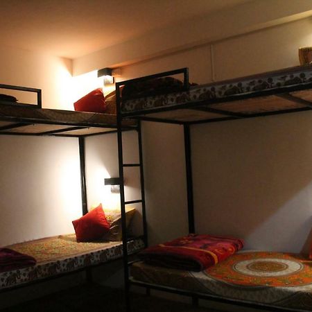 Bros Hostel Manali Luaran gambar