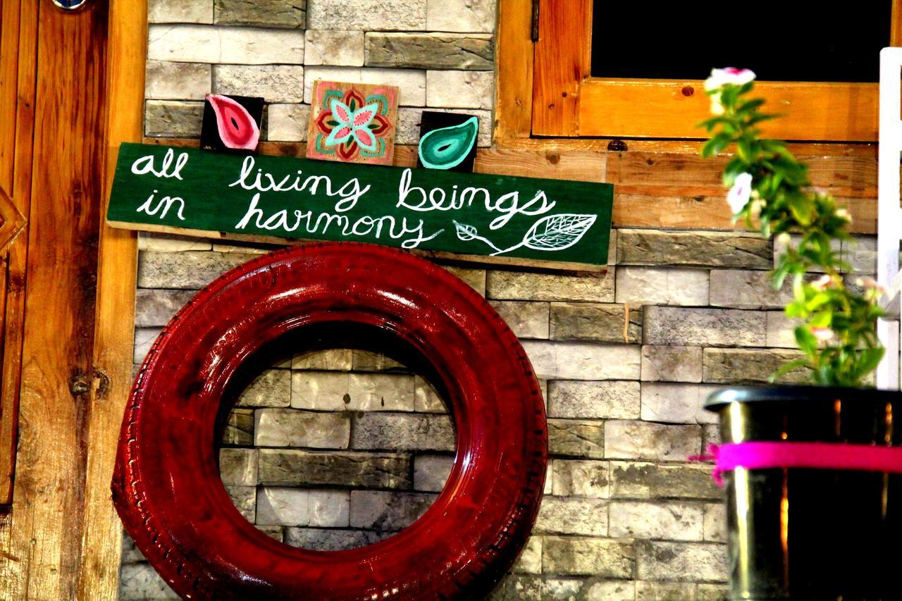 Bros Hostel Manali Luaran gambar