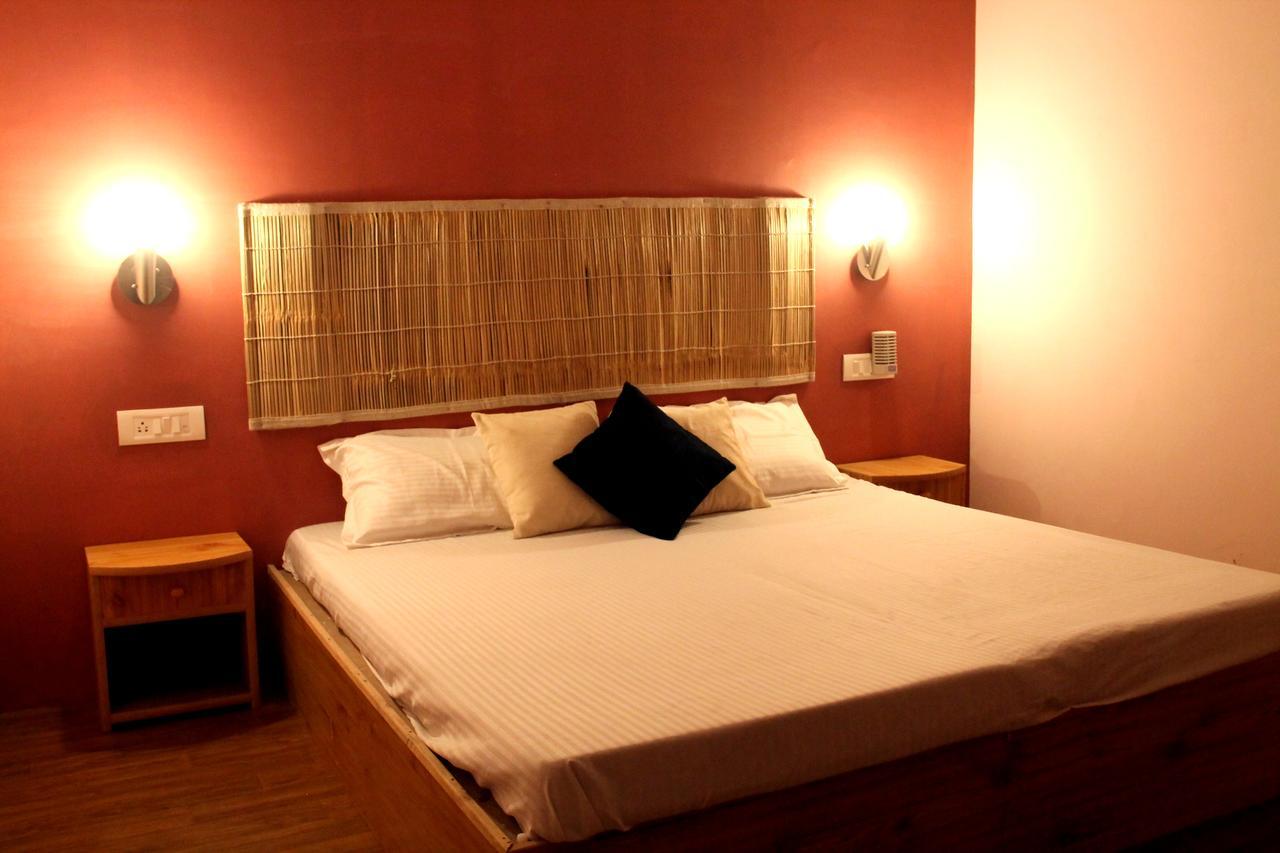 Bros Hostel Manali Luaran gambar