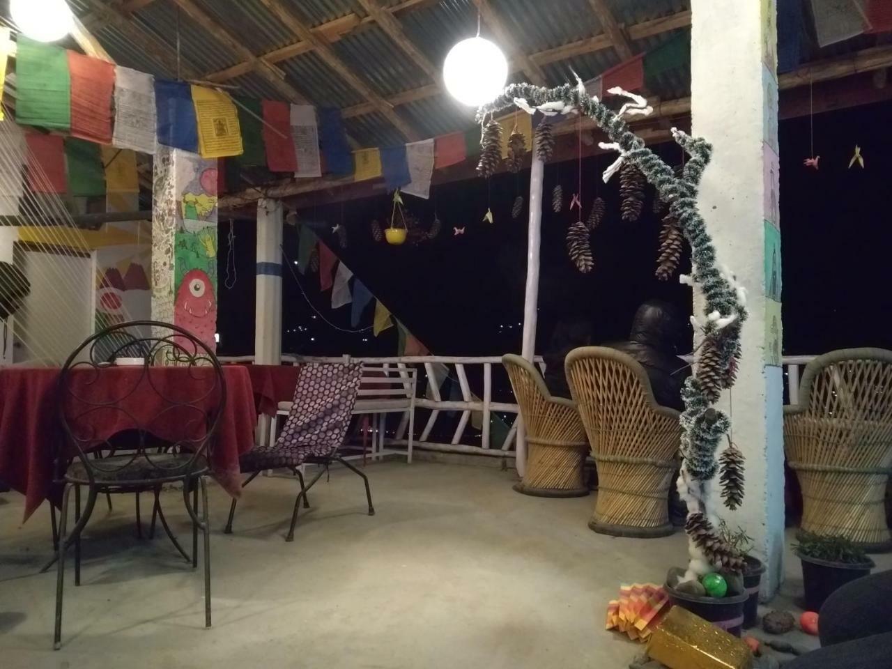 Bros Hostel Manali Luaran gambar