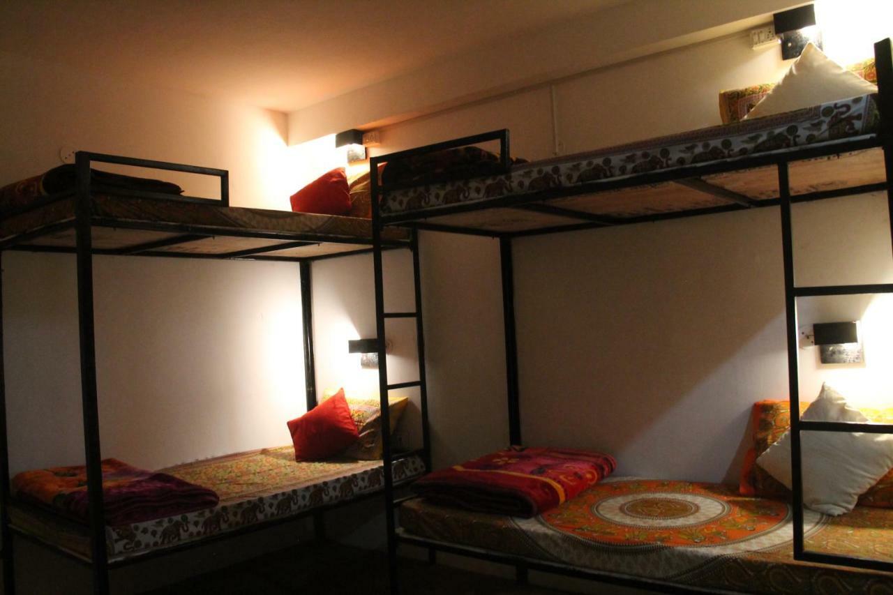 Bros Hostel Manali Luaran gambar